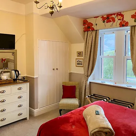 Maple Bank Country 4*