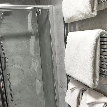 Maple Bank Country Bed & Breakfast