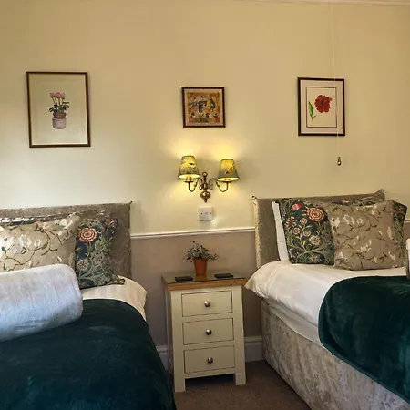 Maple Bank Country 4*