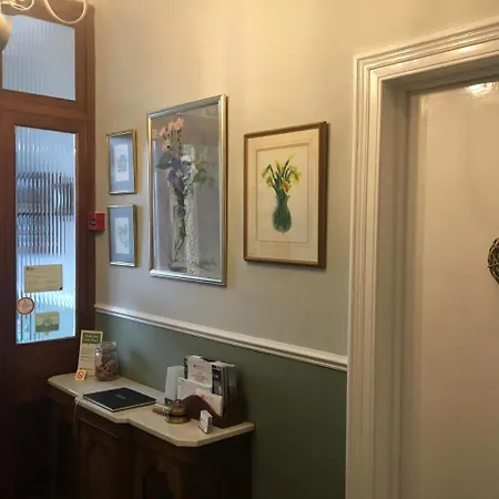 Maple Bank Country Bed & Breakfast 4*