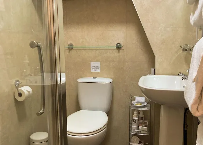 Maple Bank Country 4*