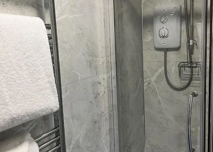 Maple Bank Country 4*