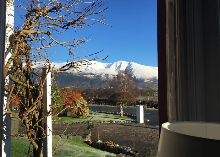 Maple Bank Country Braithwaite